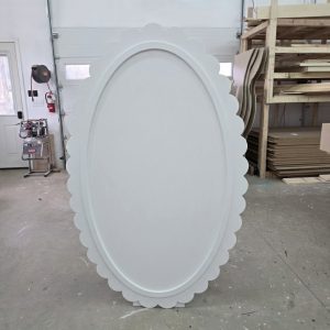 Scalloped Oval Frame